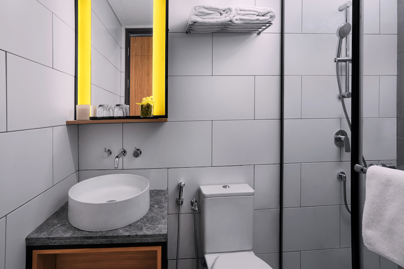 SR_Indonesia_Jakarta_Citadines Sudirman_Studio Executive_Bathroom-LR Compact 1BR Apartment at Citadines Sudirman
