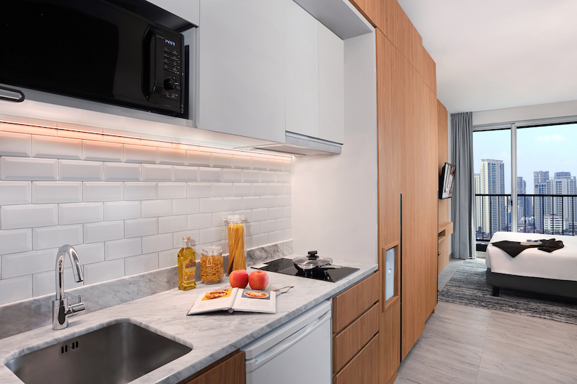 SR_Indonesia_Jakarta_Citadines Sudirman_Studio Executive_Kitchen-LR Compact 1BR Apartment at Citadines Sudirman
