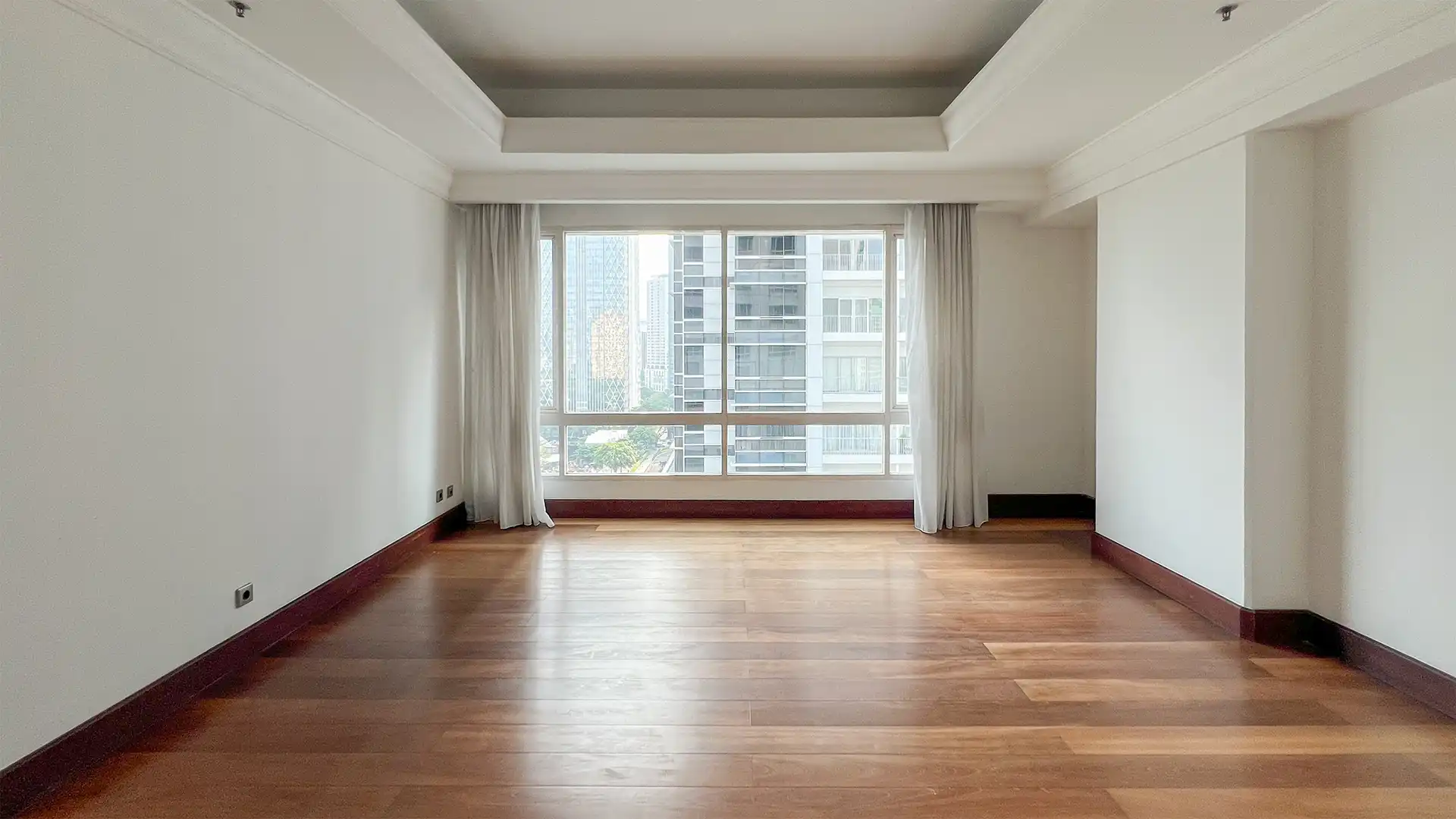 SCBD Suites – Rare Grand 3BR