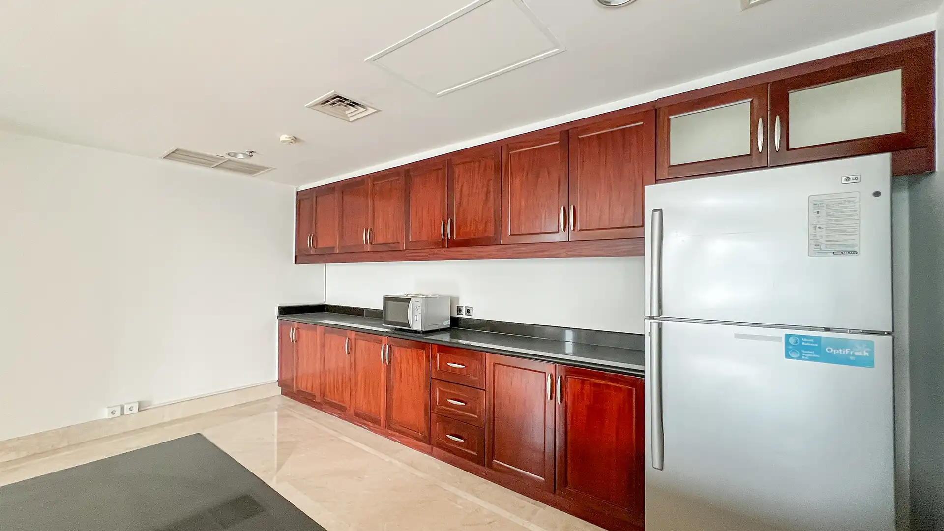 SCBD Suites – Rare Grand 3BR
