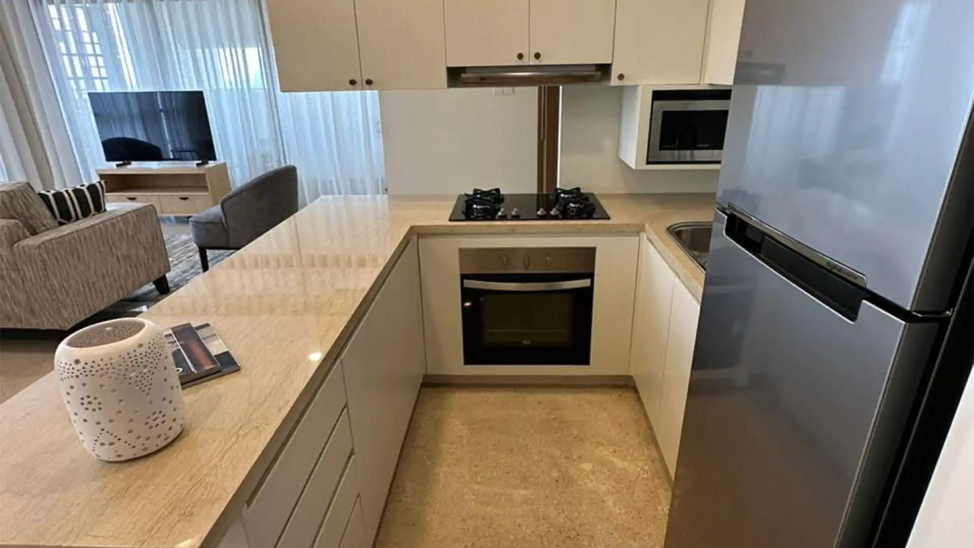 Compact Luxury 2BR Residence – Senopati Suites