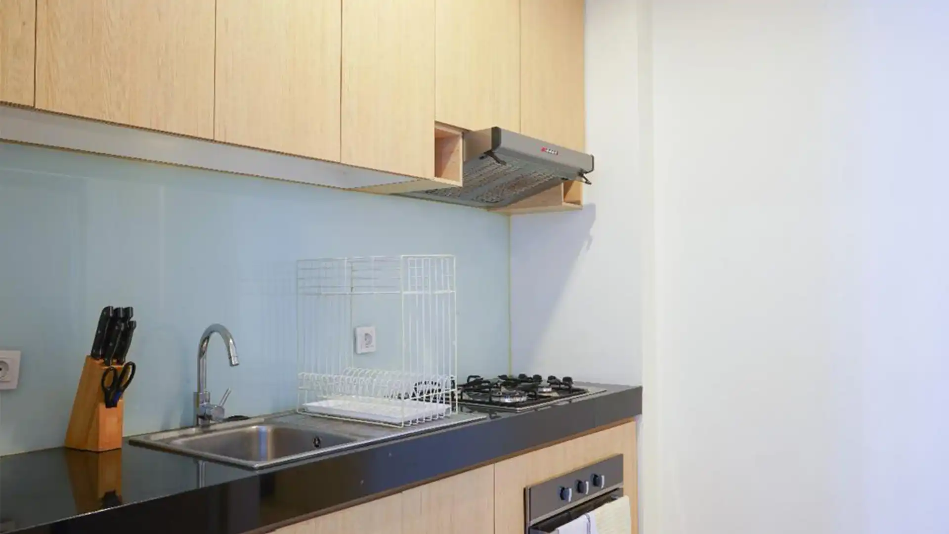 Compact Luxury 2BR Residence – Senopati Suites