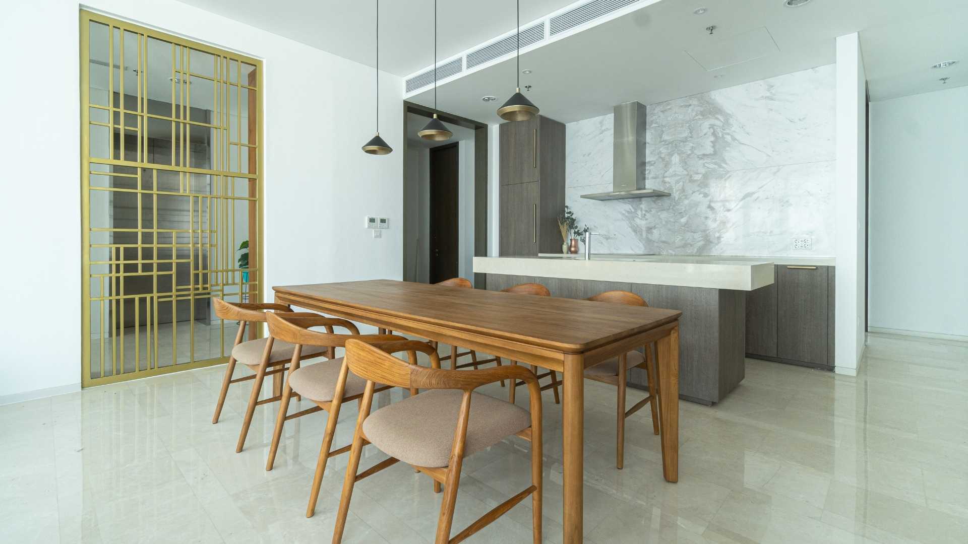 Two Verde Monteverde-3BR-Dining table Contemporary 3BR Living at Verde Two