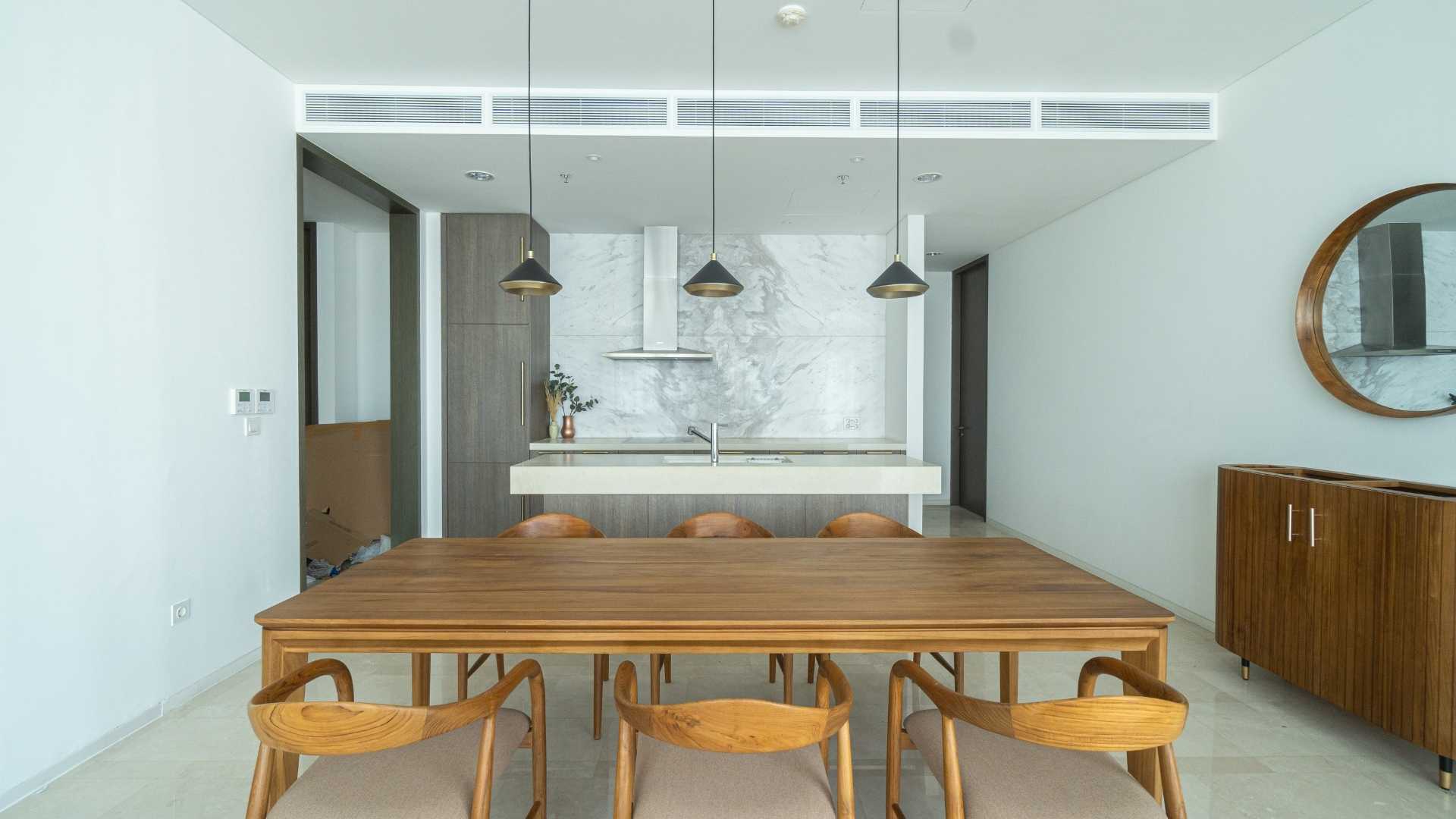 Two Verde Monteverde-3BR-Dining table and kitchen Contemporary 3BR Living at Verde Two