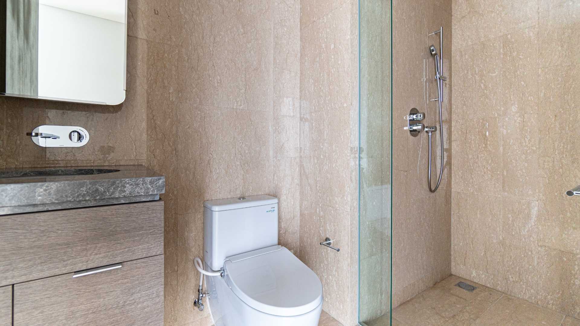 Two Verde Monteverde-3BR-Toilet Contemporary 3BR Residence at Verde Two