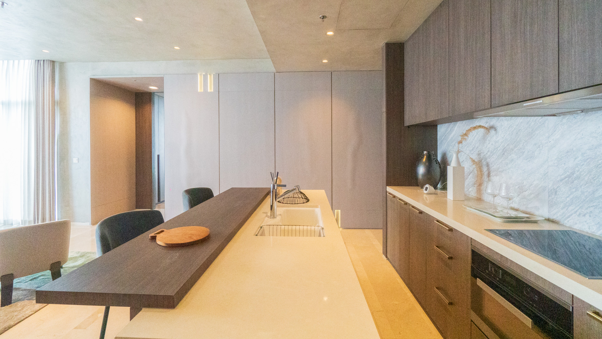 Refined City Residence at Verde Two