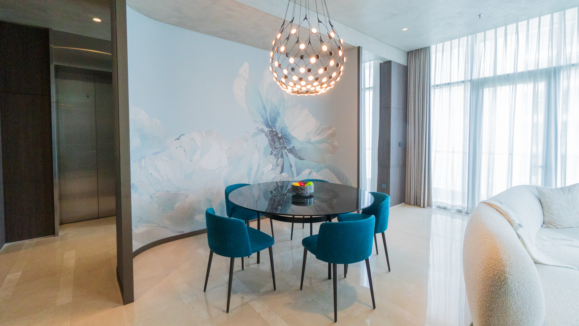 Refined City Residence at Verde Two