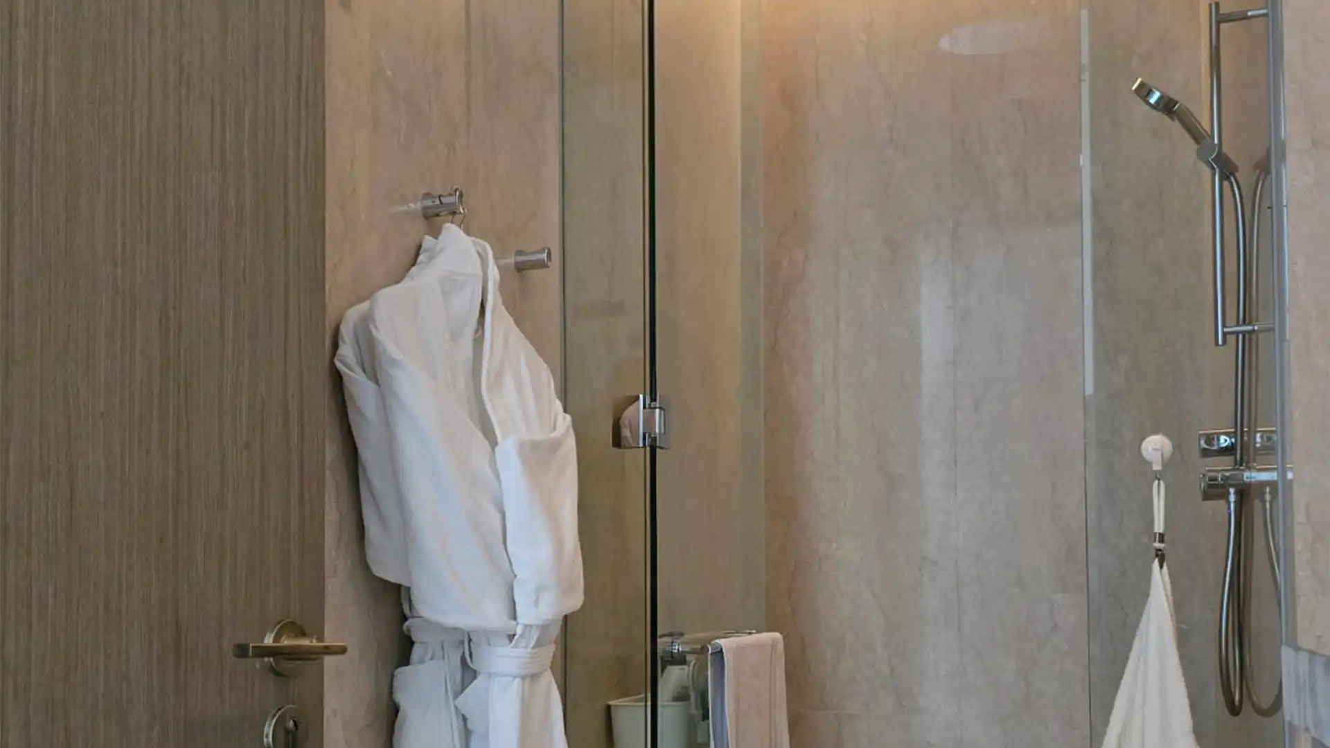 Verde Two – Modern 2BR Apartment
