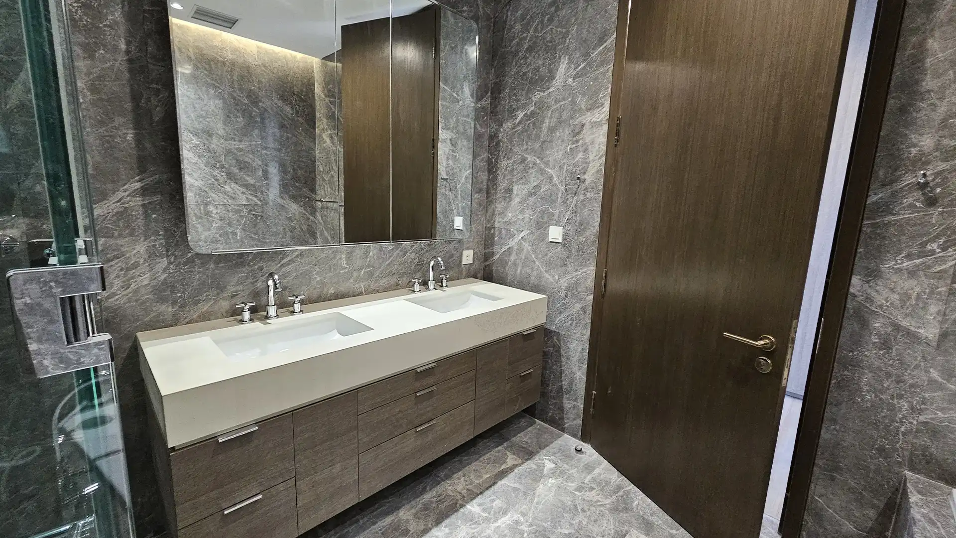Verde-3BR-Bathroom Signature 3BR Living Experience at Verde Two