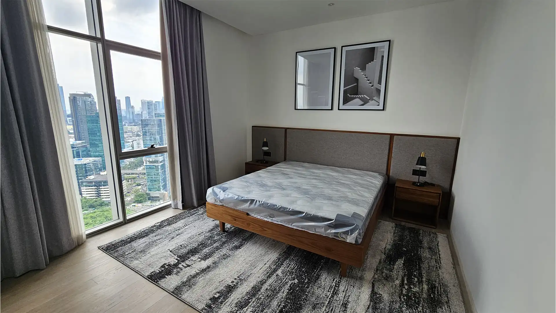 Verde Two – City Scale 3BR Residence