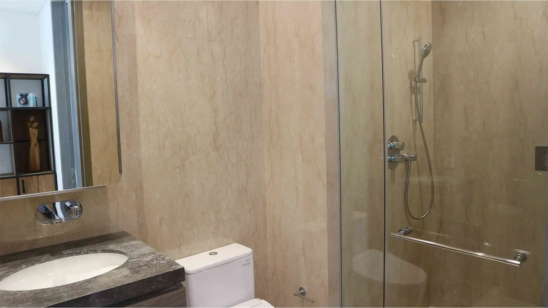 Spacious Modern 2BR Residence – Verde Two