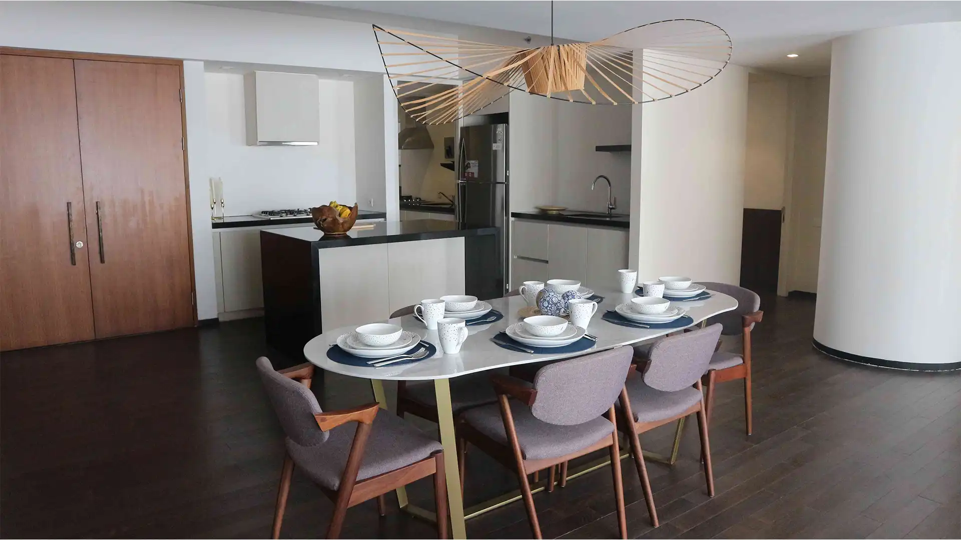 Verde Two-2BR-Dining & Kitchen Area Expansive 2BR Luxury Residence – Verde Two