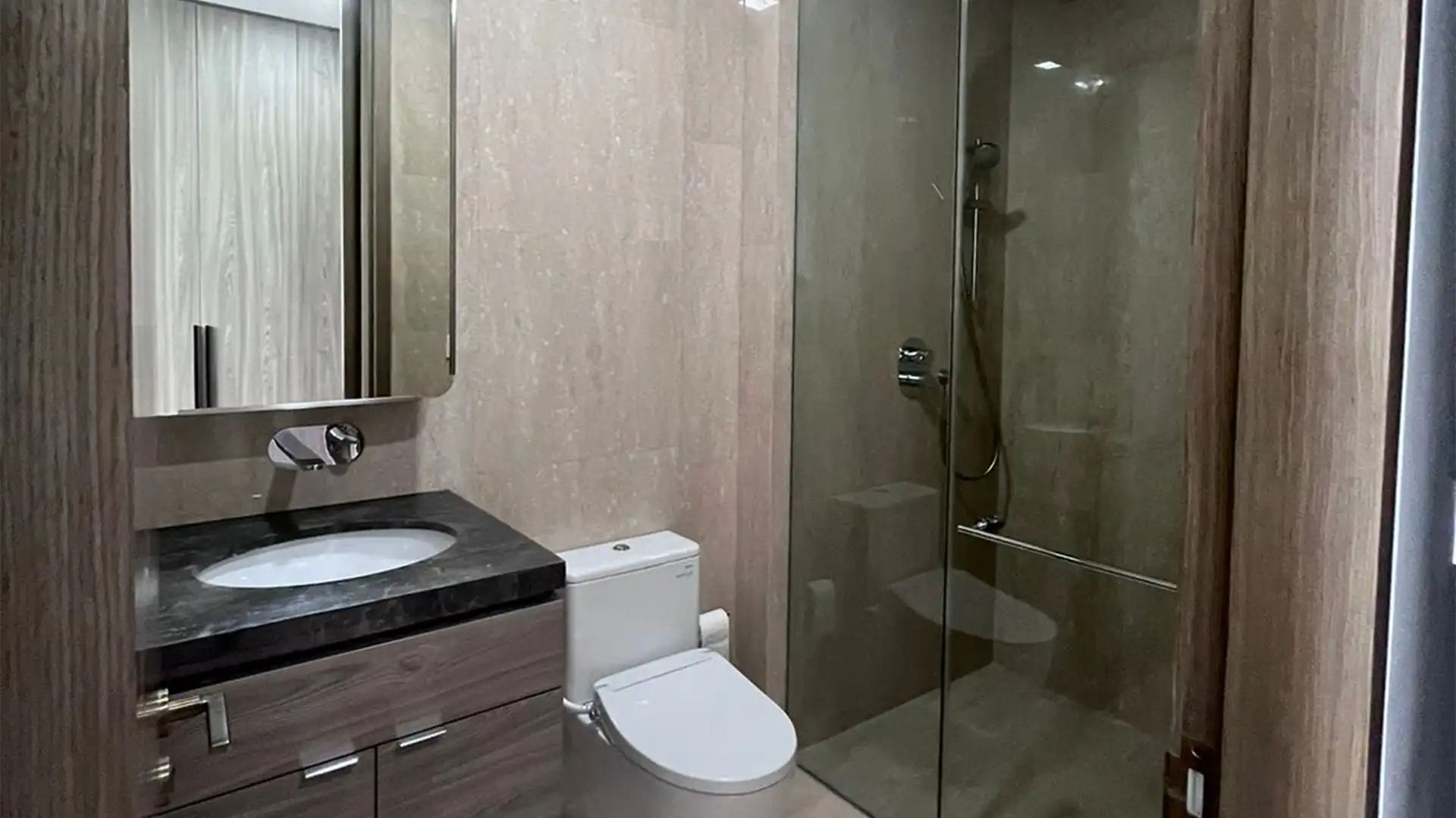 Well-Proportioned 3BR Apartment – Verde Two