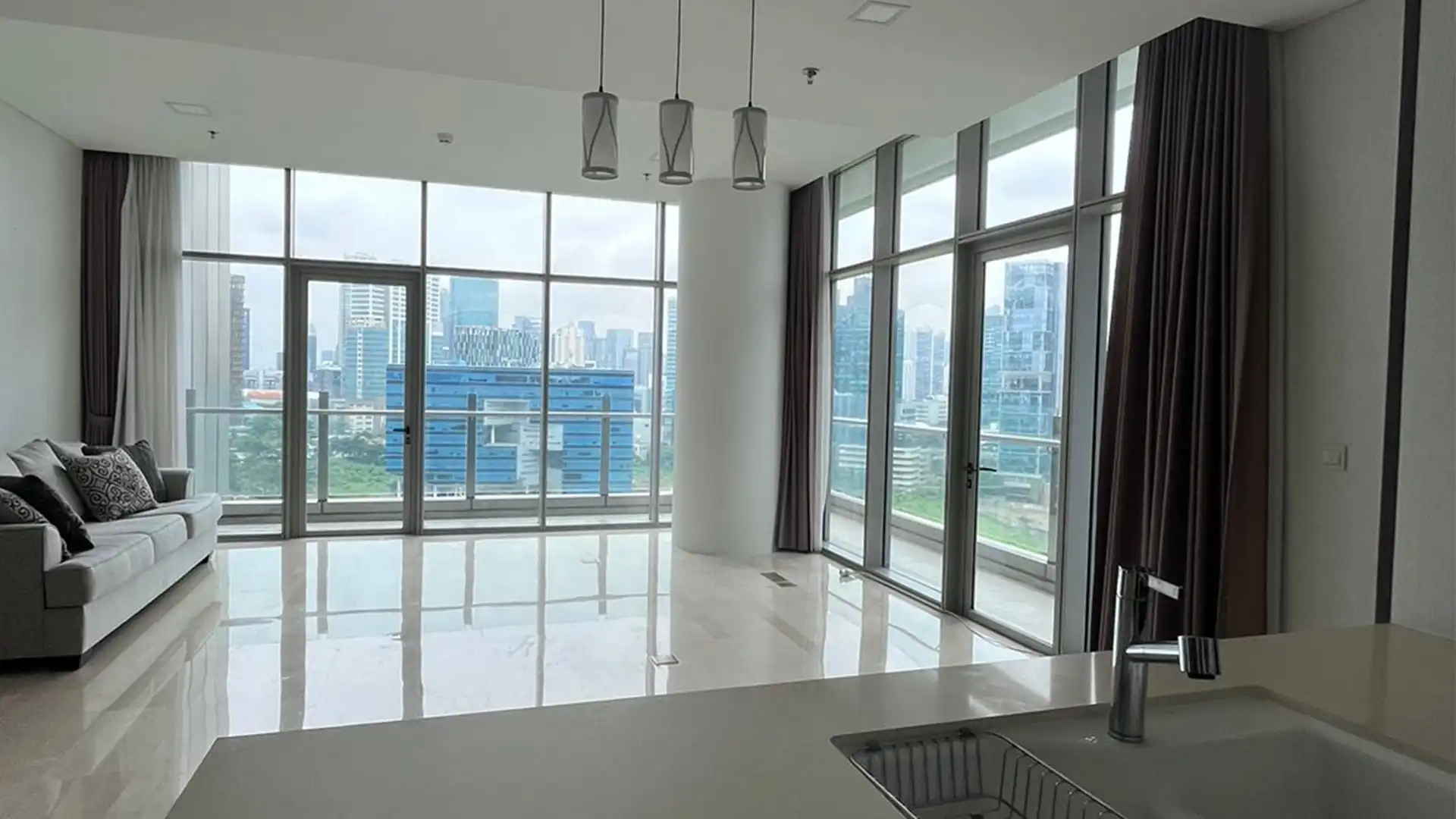 Well-Proportioned 3BR Apartment – Verde Two