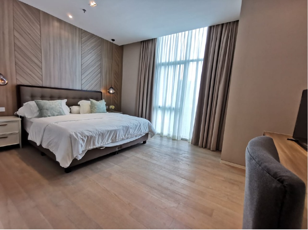 Elegant 3BR Living at Verde Two