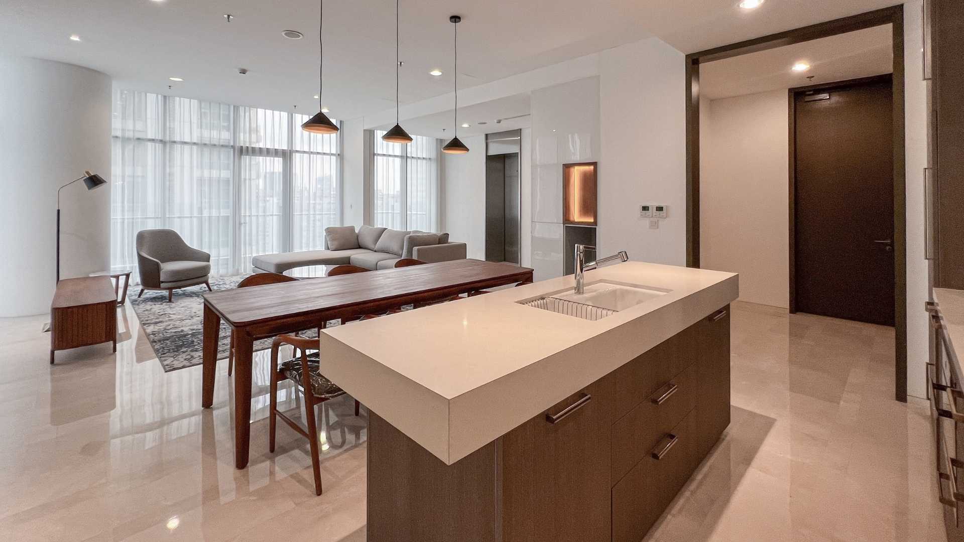 Verde Two Monteverde-2BR-Kitchen and dining table Exclusive 3BR Address at Verde Two