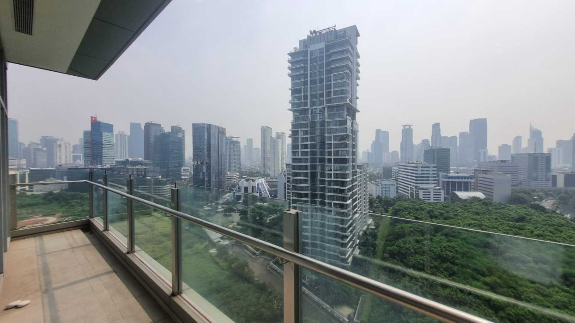 Verde Two Monteverde-3BR-Balcony Verde Two Apartment – Executive City Living