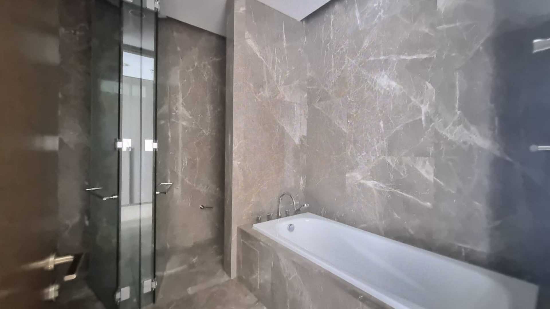 Verde Two Monteverde-3BR-Bathtub Verde Two Apartment – Executive City Living