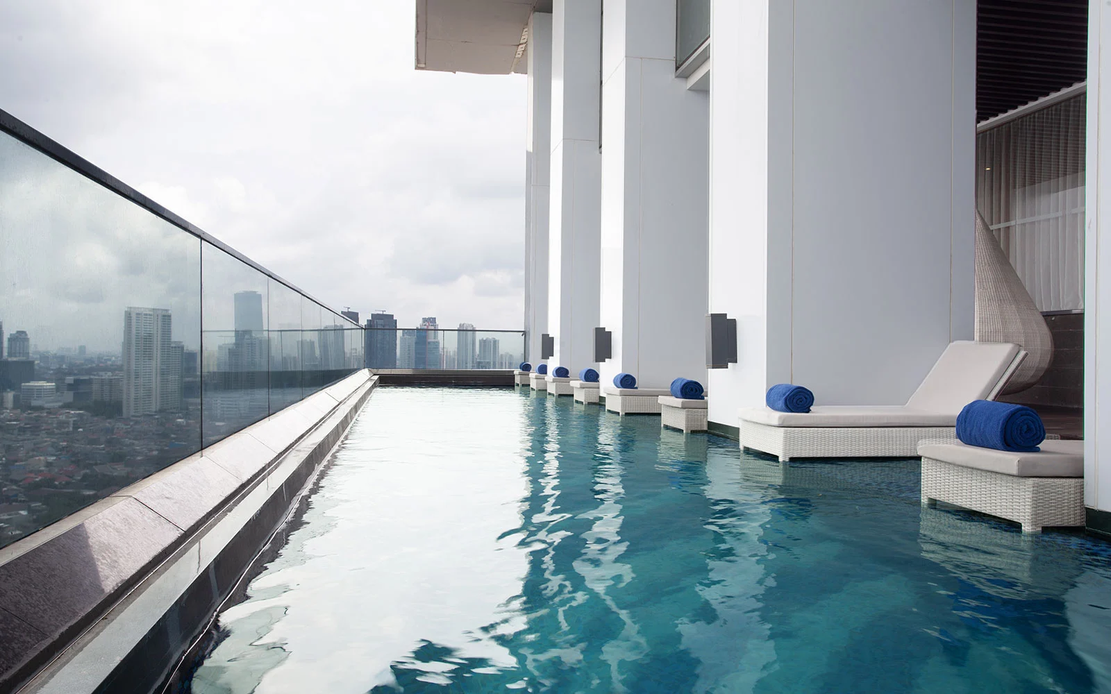 ASJ-gallery-09 Well-Balanced 2BR Serviced Apartment – Ascott Sudirman