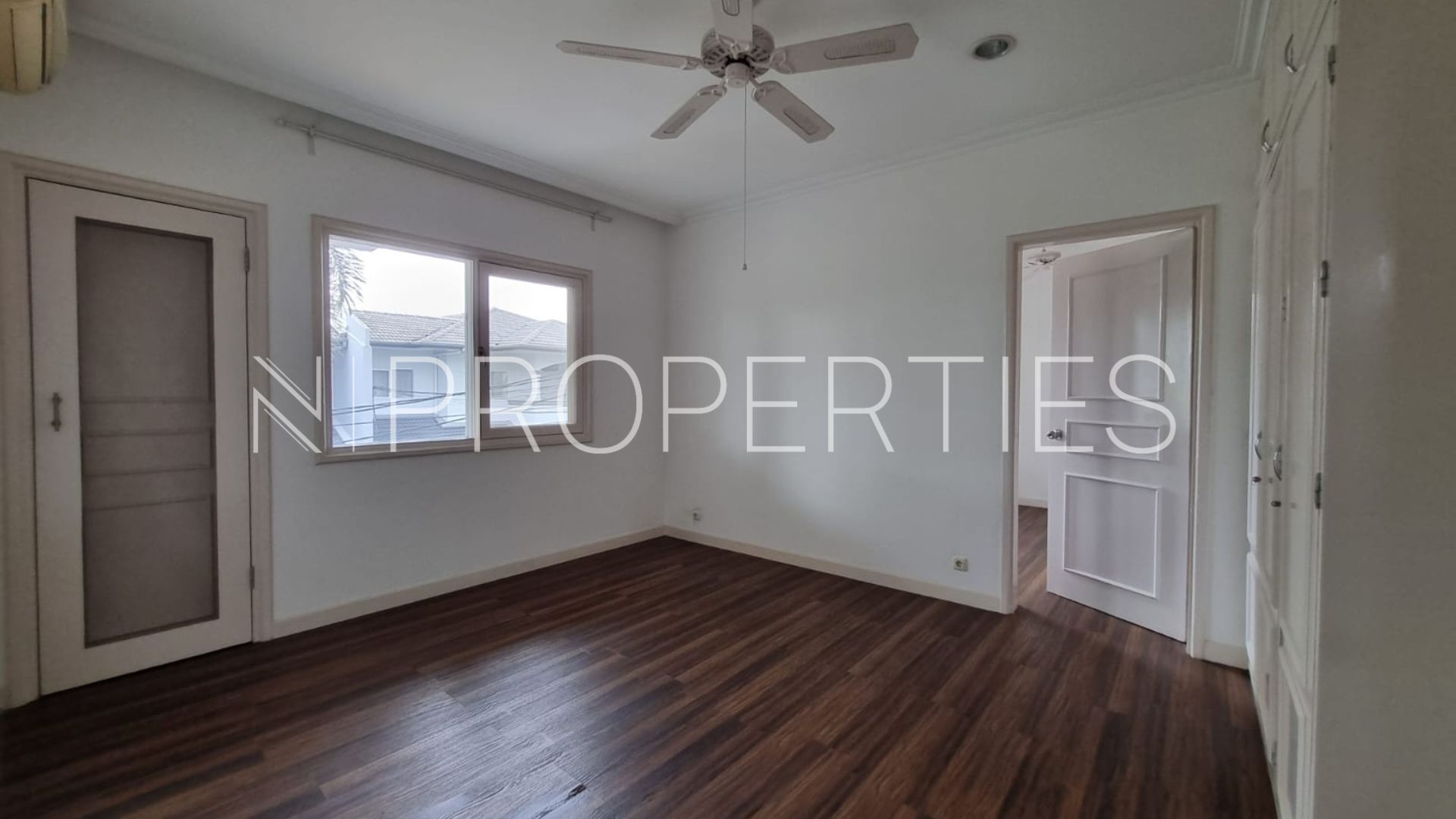 Asem 2 60 Kav F – Bedroom Cipete – Prestigious 4BR Private House