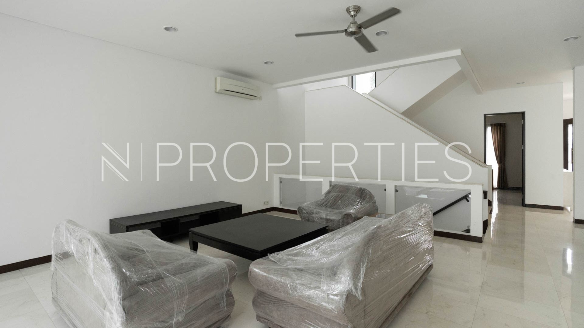 Asem 2 Kav 63C – Living Area Cipete – Primary 4BR Family Residence