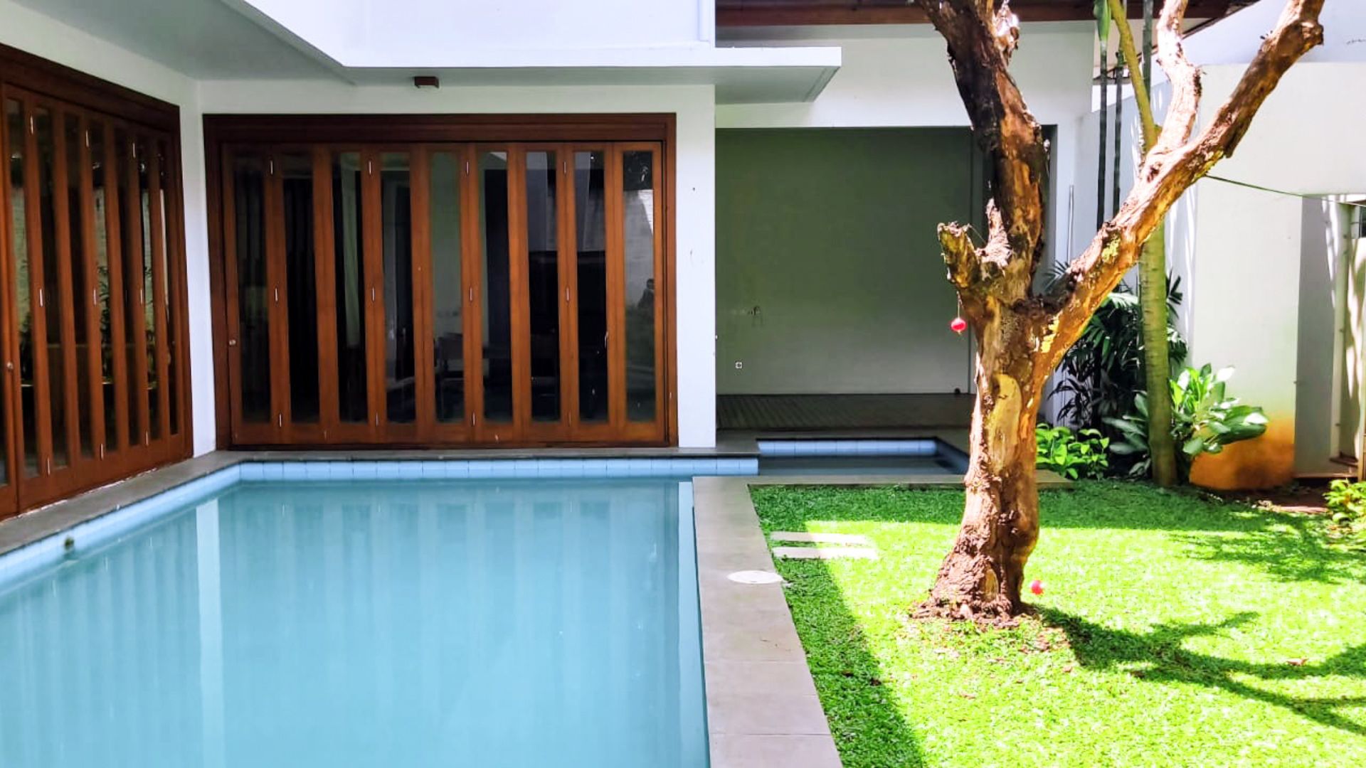 Cilandak – Well-Balanced 4BR Home