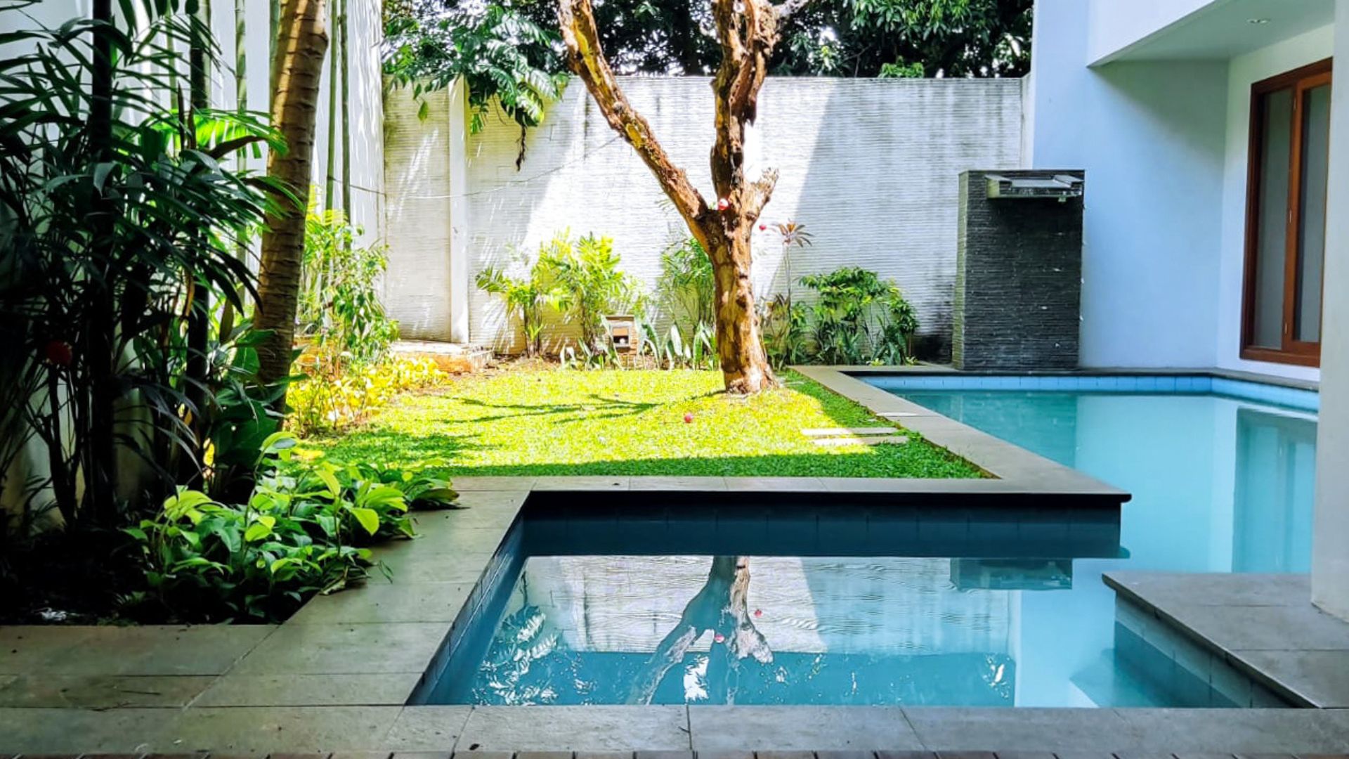 Cilandak – Well-Balanced 4BR Home