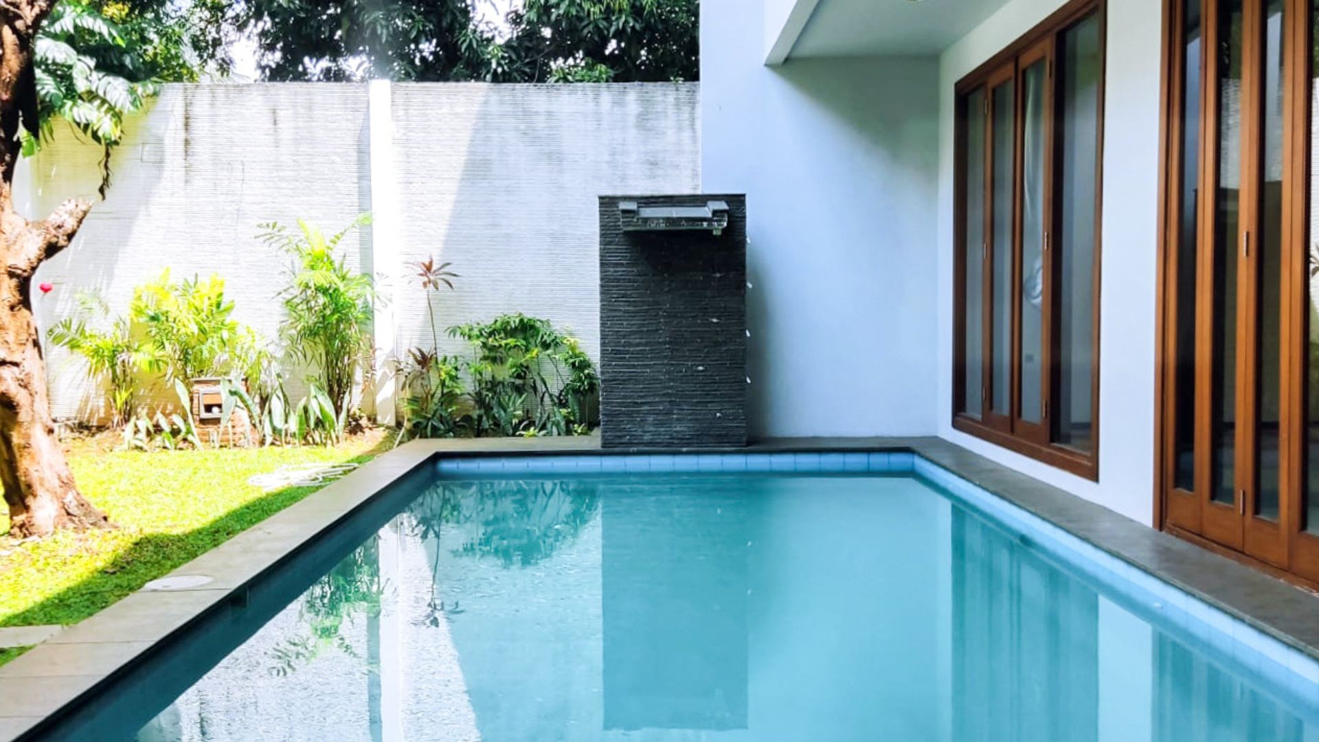 Cilandak – Well-Balanced 4BR Home