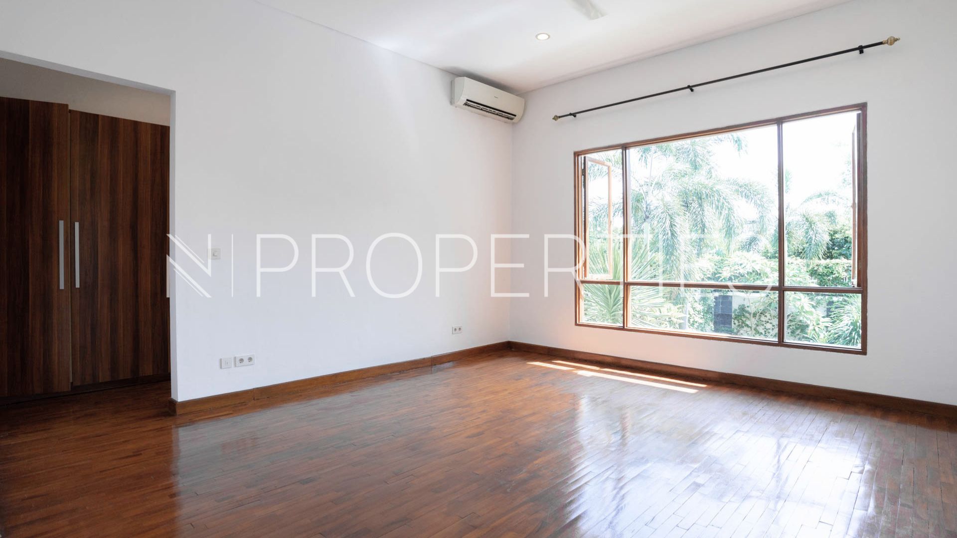 Benda Raya Gg H.Sainin 39 Kav H – Bedroom 2 Kemang – Well-Balanced 5BR House