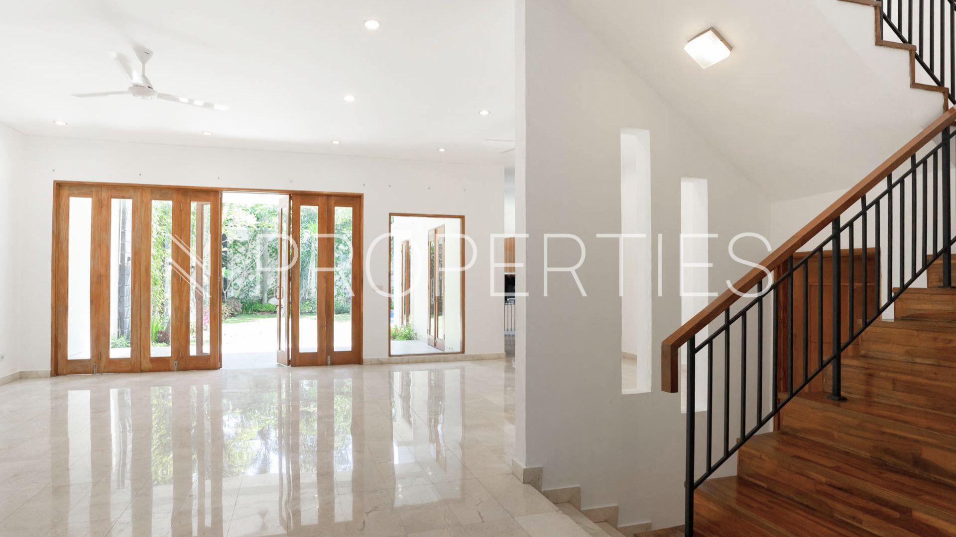 Benda Raya Gg H.Sainin 39 Kav H – Dining Area Kemang – Well-Balanced 5BR House