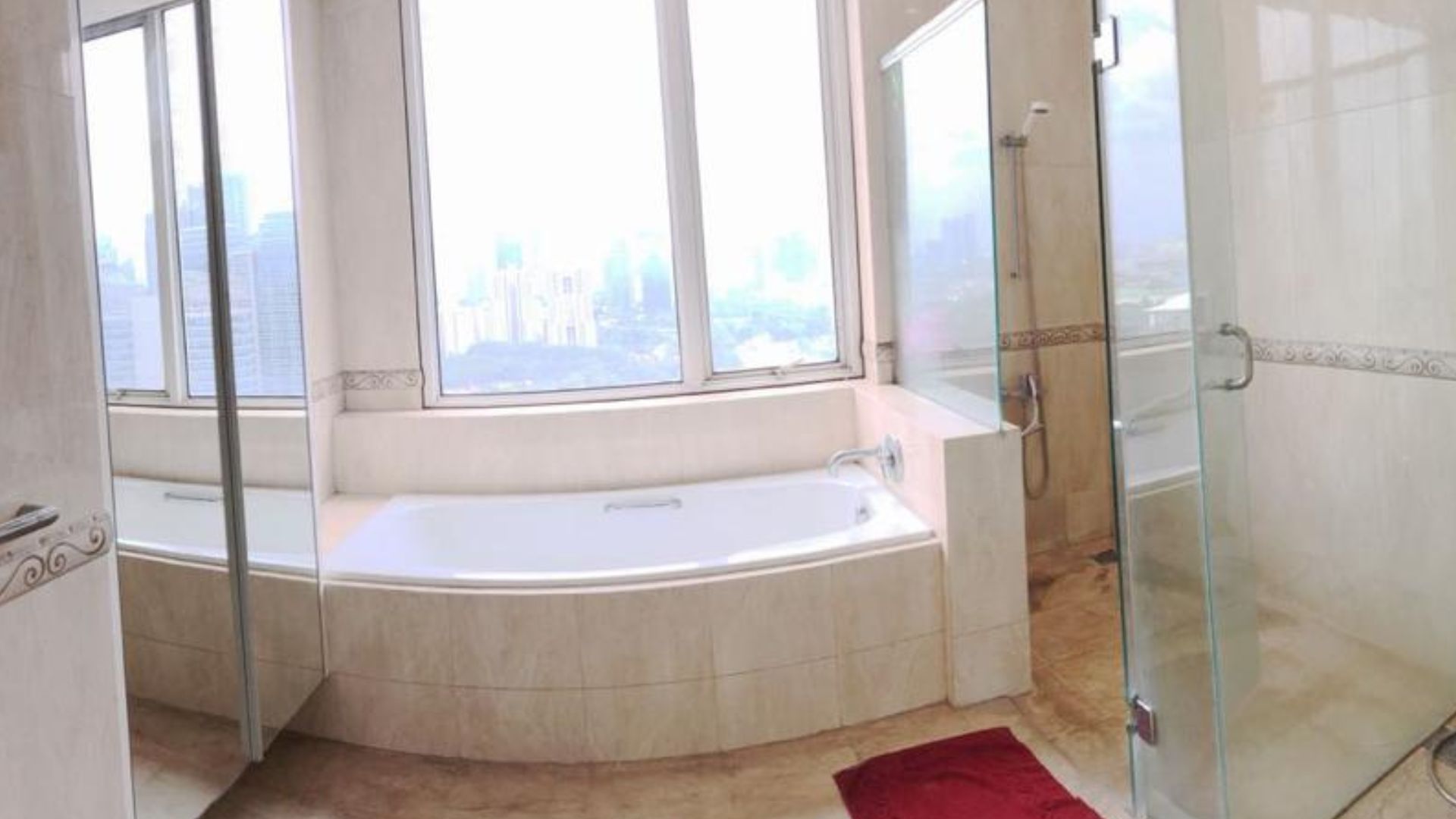 FX Residence – 3BR – Bathroom Spacious 3BR Apartment at FX Residence