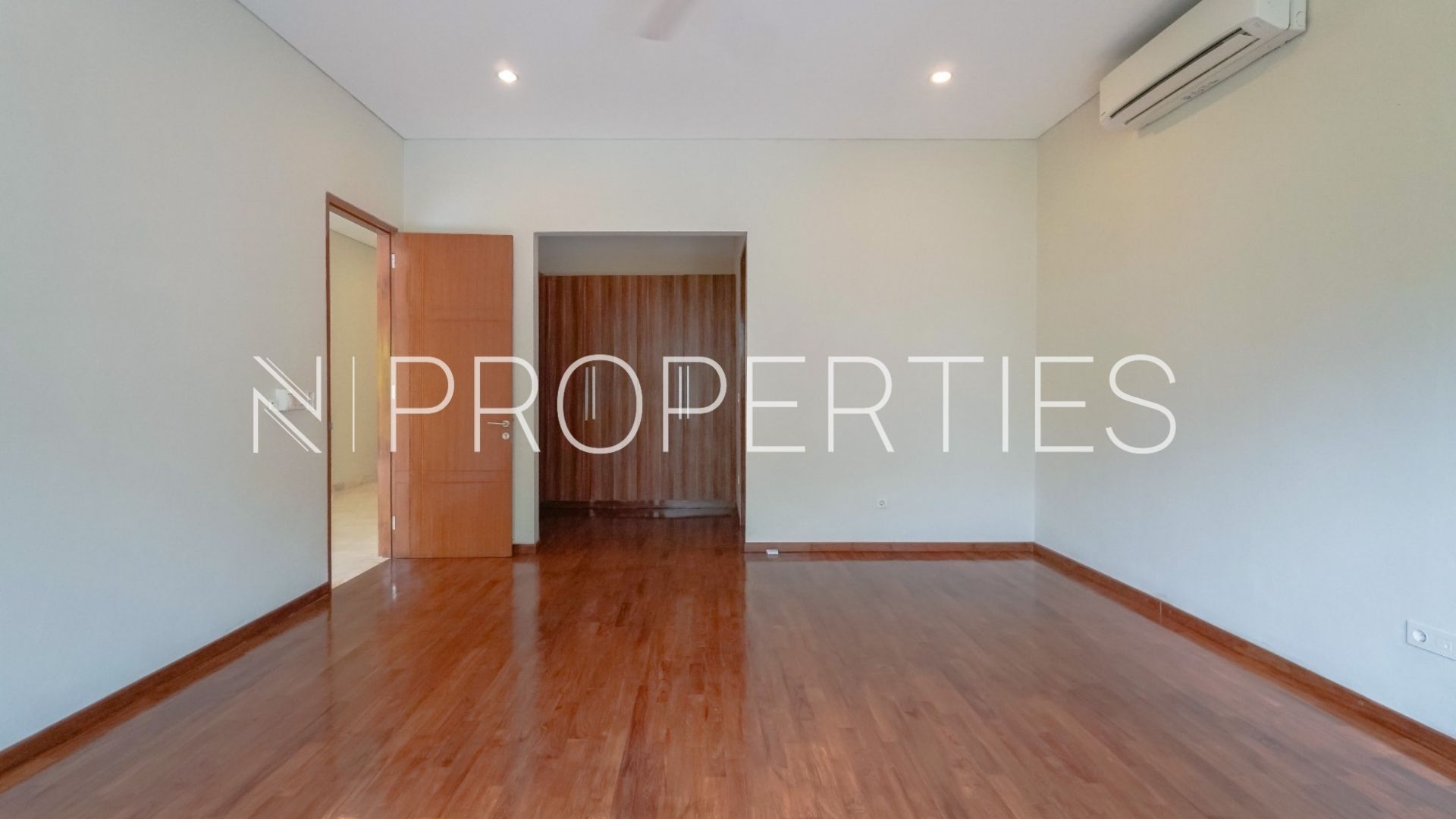 KEMANG SELATAN 11 No 105 – Kav B – Another Bedroom Padma Residence Kemang – Well-Balanced 4BR House