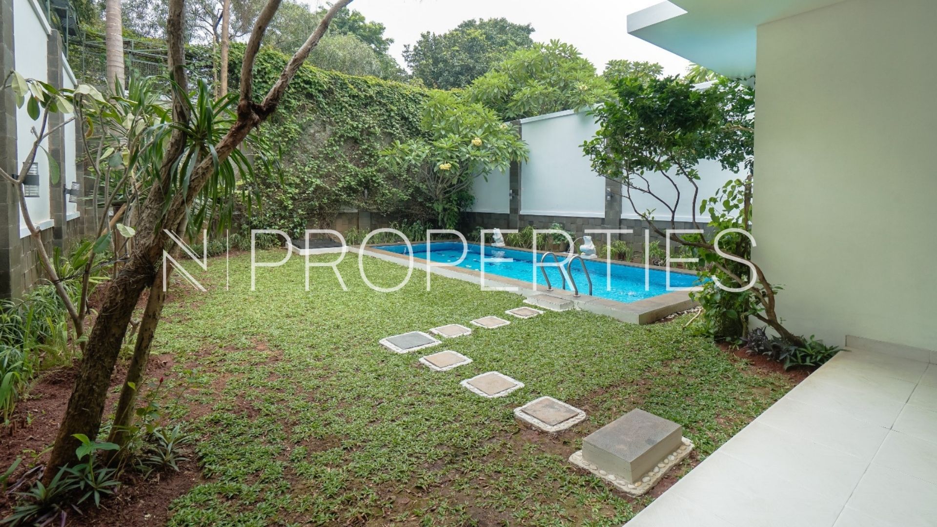 KEMANG SELATAN 11 No 105 – Kav B – Backyard Padma Residence Kemang – Well-Balanced 4BR House