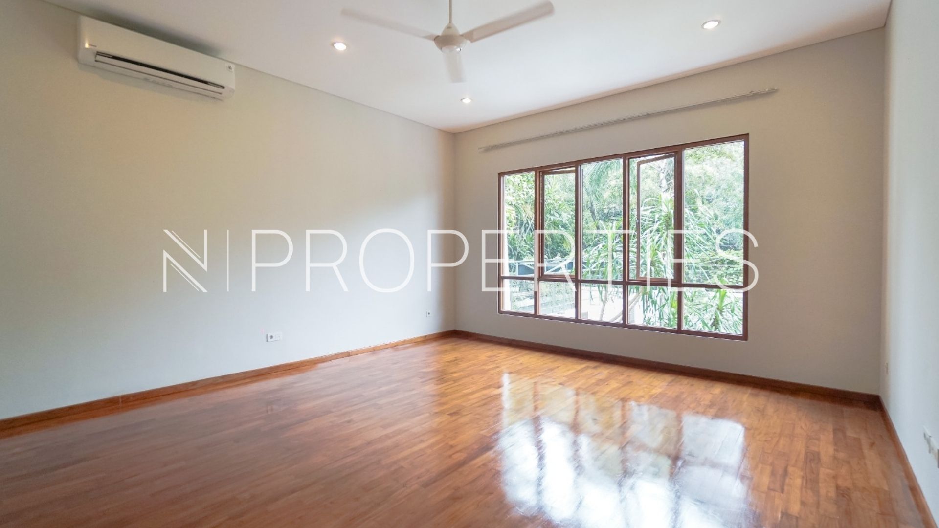KEMANG SELATAN 11 No 105 – Kav B – Bedroom Padma Residence Kemang – Well-Balanced 4BR House
