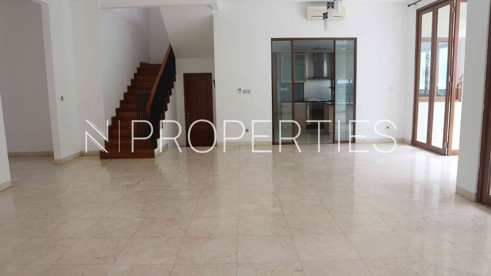 KEMANG SELATAN 11 No 105 – Kav E – Living Area Padma Residence Kemang – Spacious 5BR House