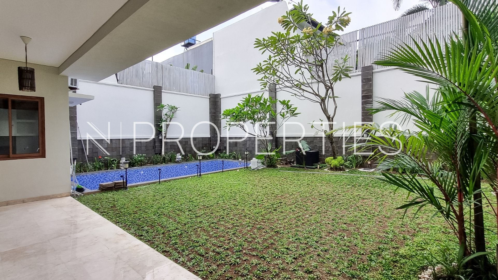 KEMANG SELATAN 11 No 105 – Kav G – Backyard Padma Residence Kemang – Large 5BR House