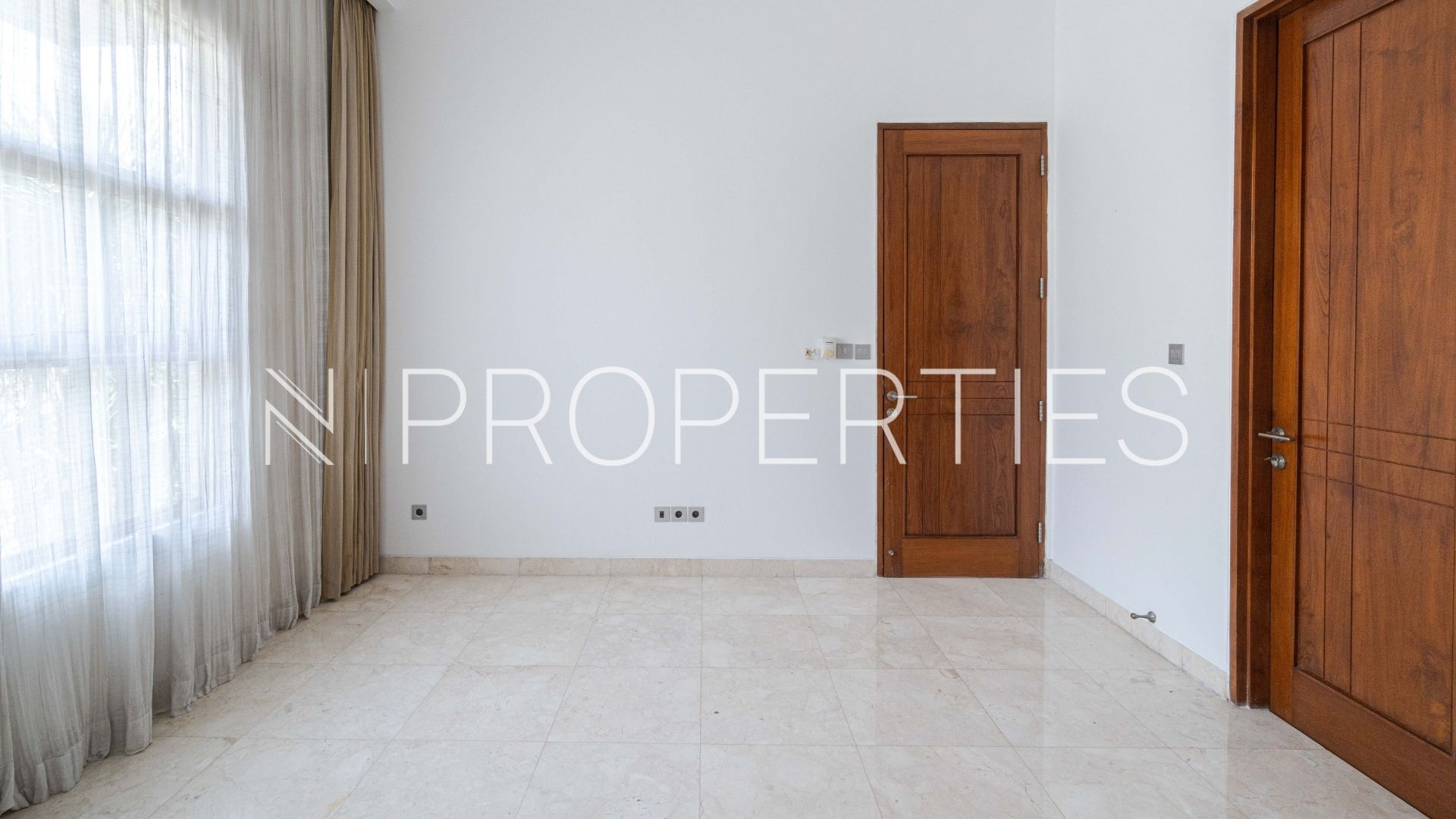 KEMANG SELATAN 11 No 105 – Kav H – Bedroom 1 Premium 5BR Home – Padma Residence Kemang