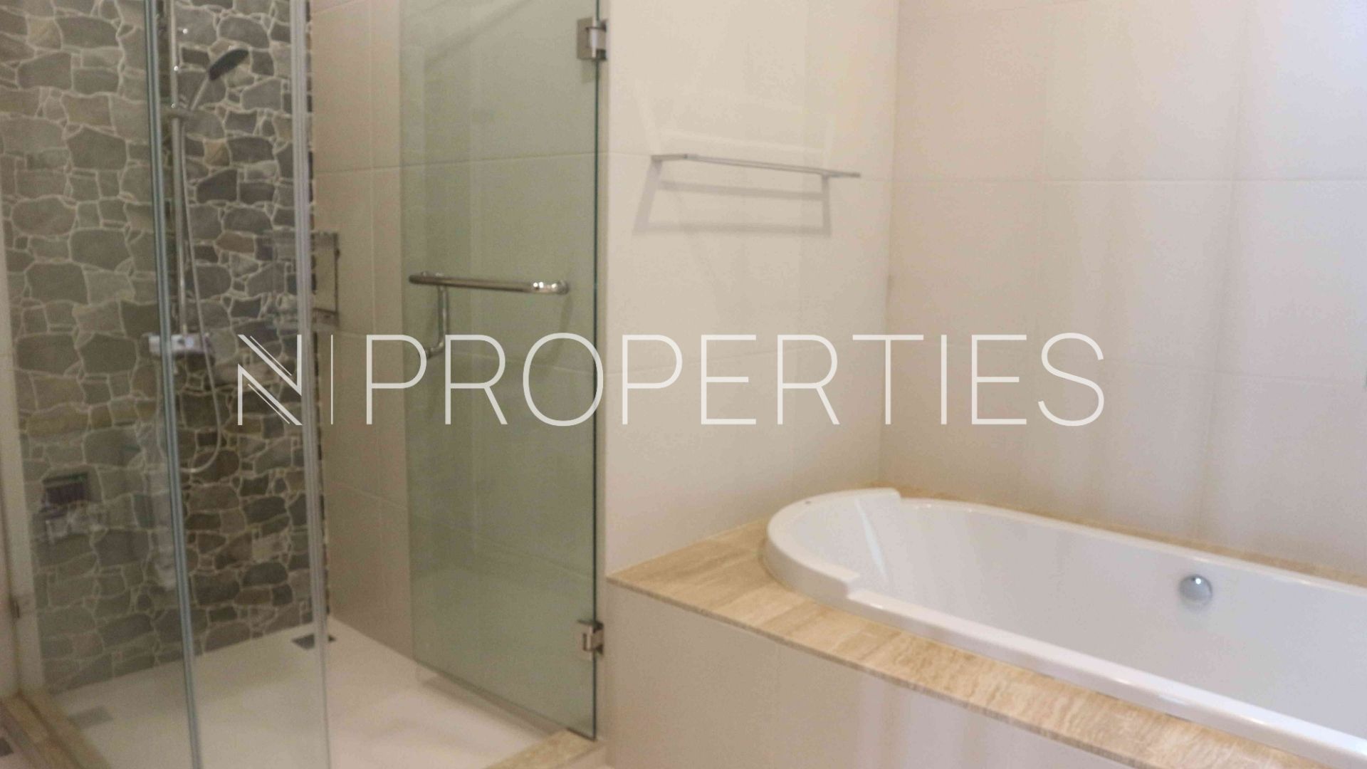 KEMANG SELATAN 1C – NO 2 – Bathroom 1 Vasanda Residence Kemang – Spacious 4BR