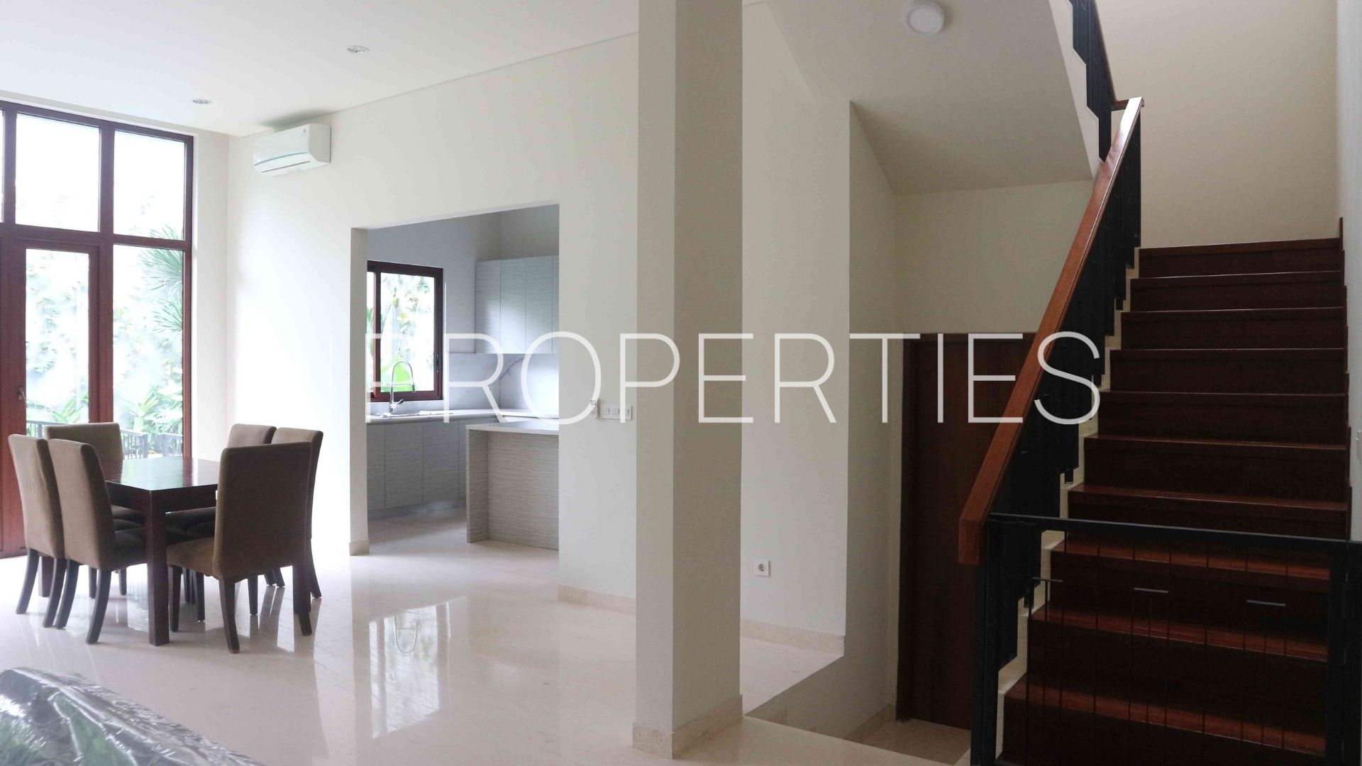 KEMANG SELATAN 1C – NO 2 – Dining Area 3 Vasanda Residence Kemang – Spacious 4BR