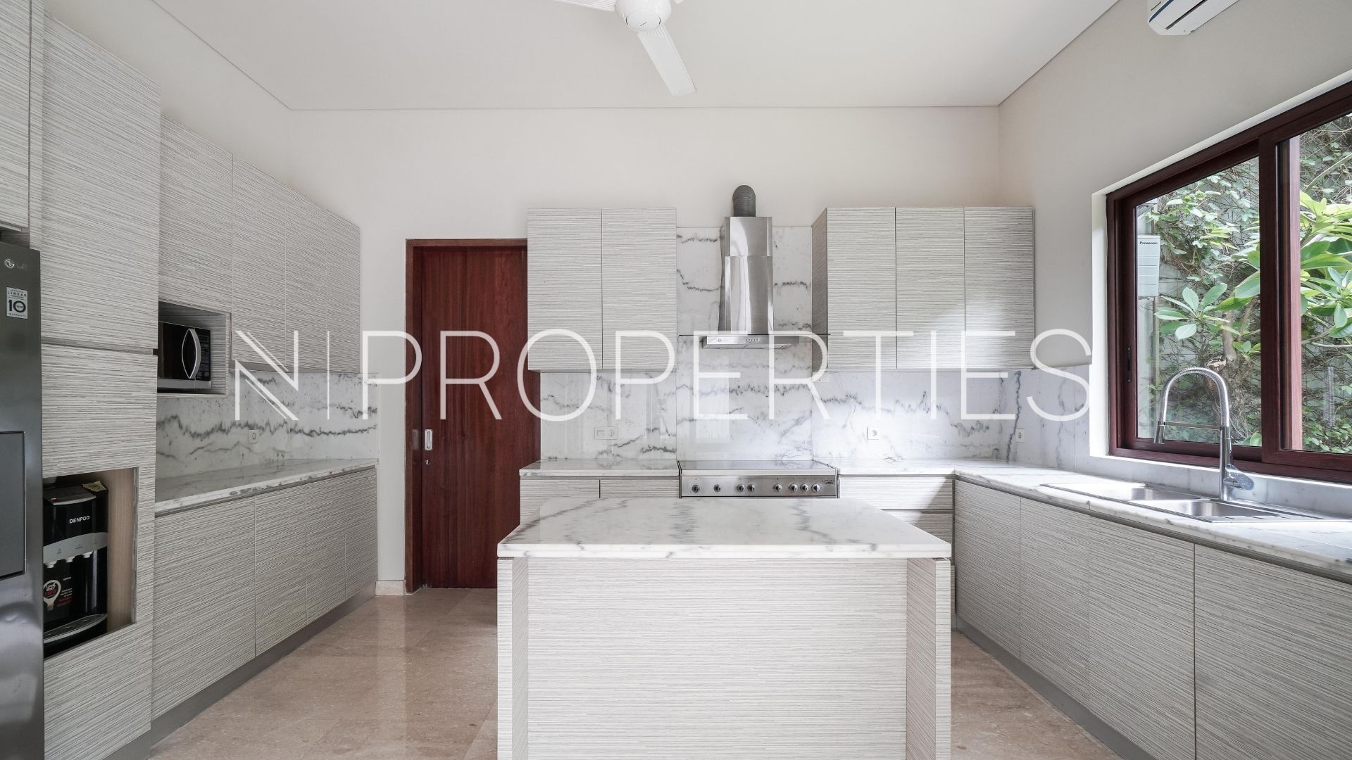 KEMANG SELATAN 1C – NO 2B – Kitchen Area 2 Vasanda Residence Kemang – Practical 4BR House