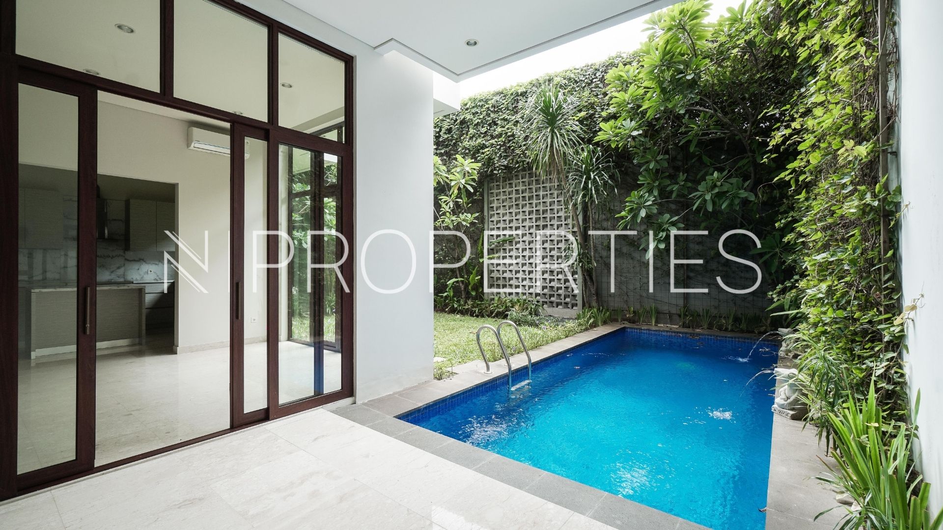 KEMANG SELATAN 1C – NO 2B – Swimmingpool 2 Vasanda Residence Kemang – Practical 4BR House