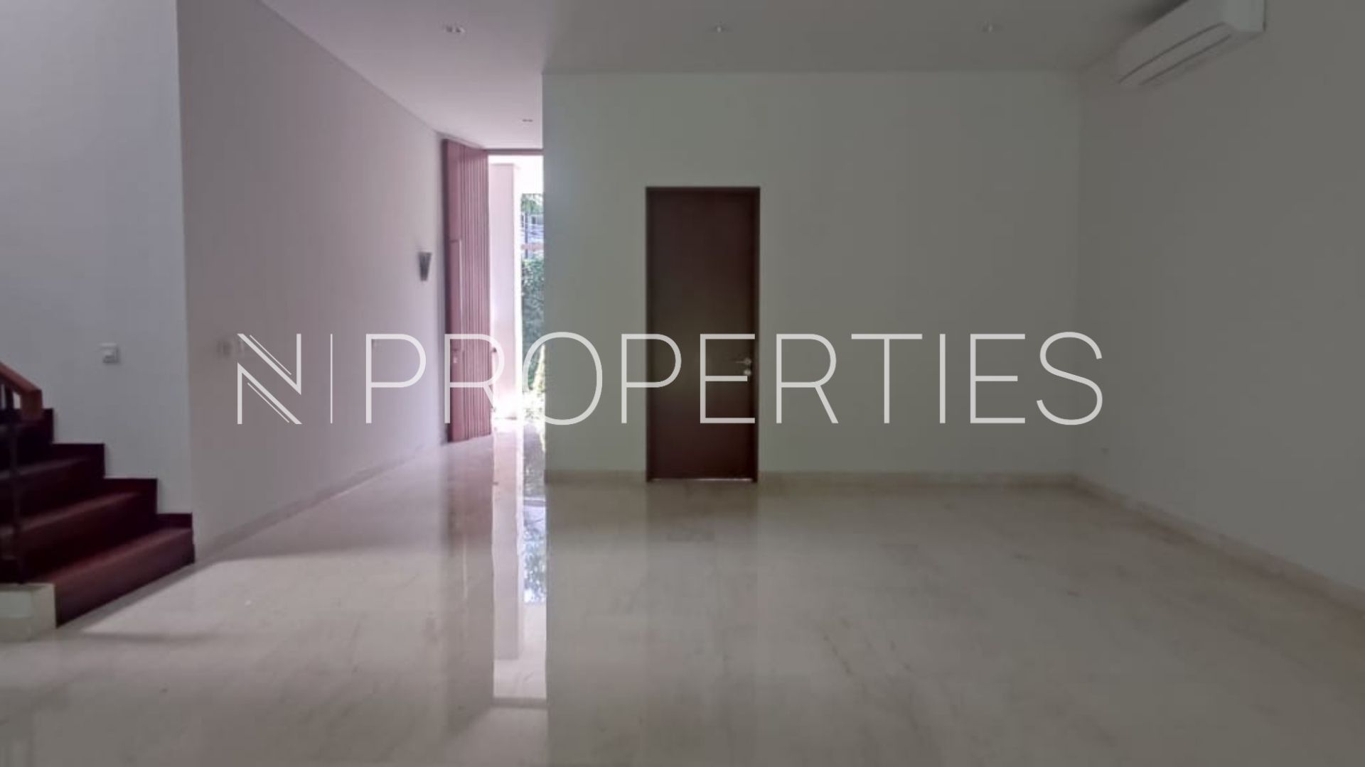 KEMANG SELATAN 1C – NO 2C – LIVING AREA Vasanda Residence Kemang – Large 5BR House