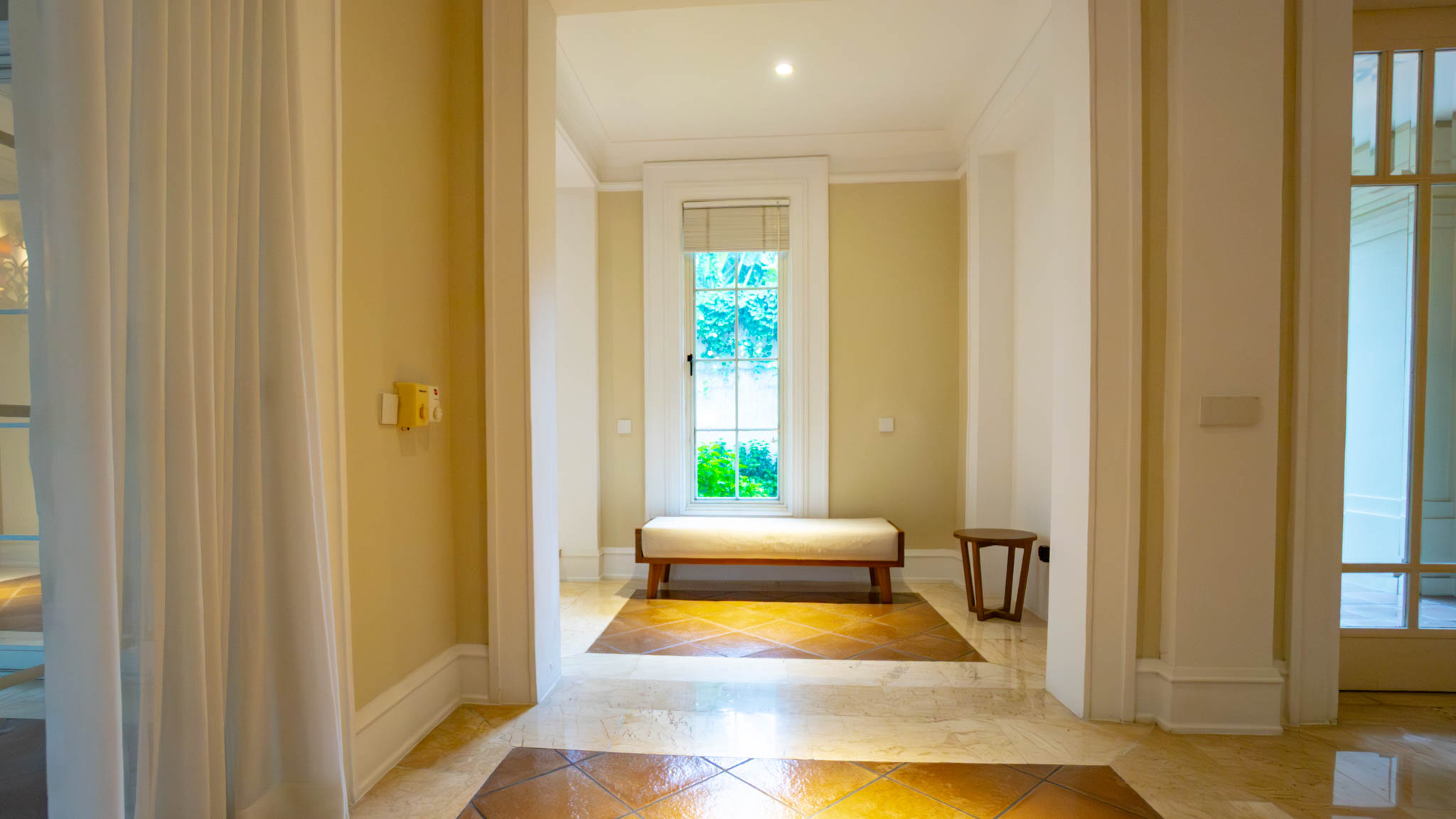 KMG129-06 Large-Scale 5BR House at Kemang