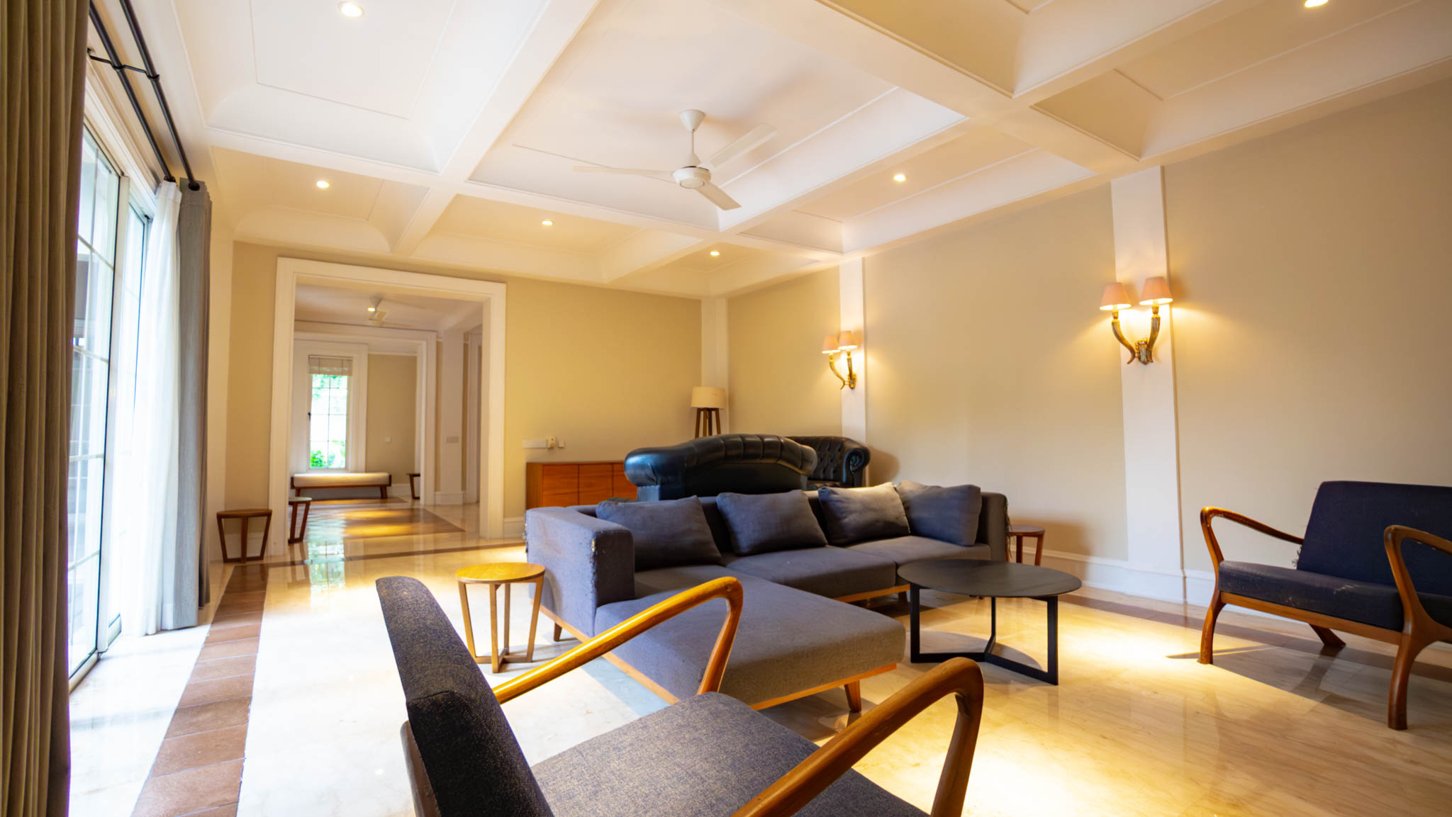 KMG129-72 Large-Scale 5BR House at Kemang