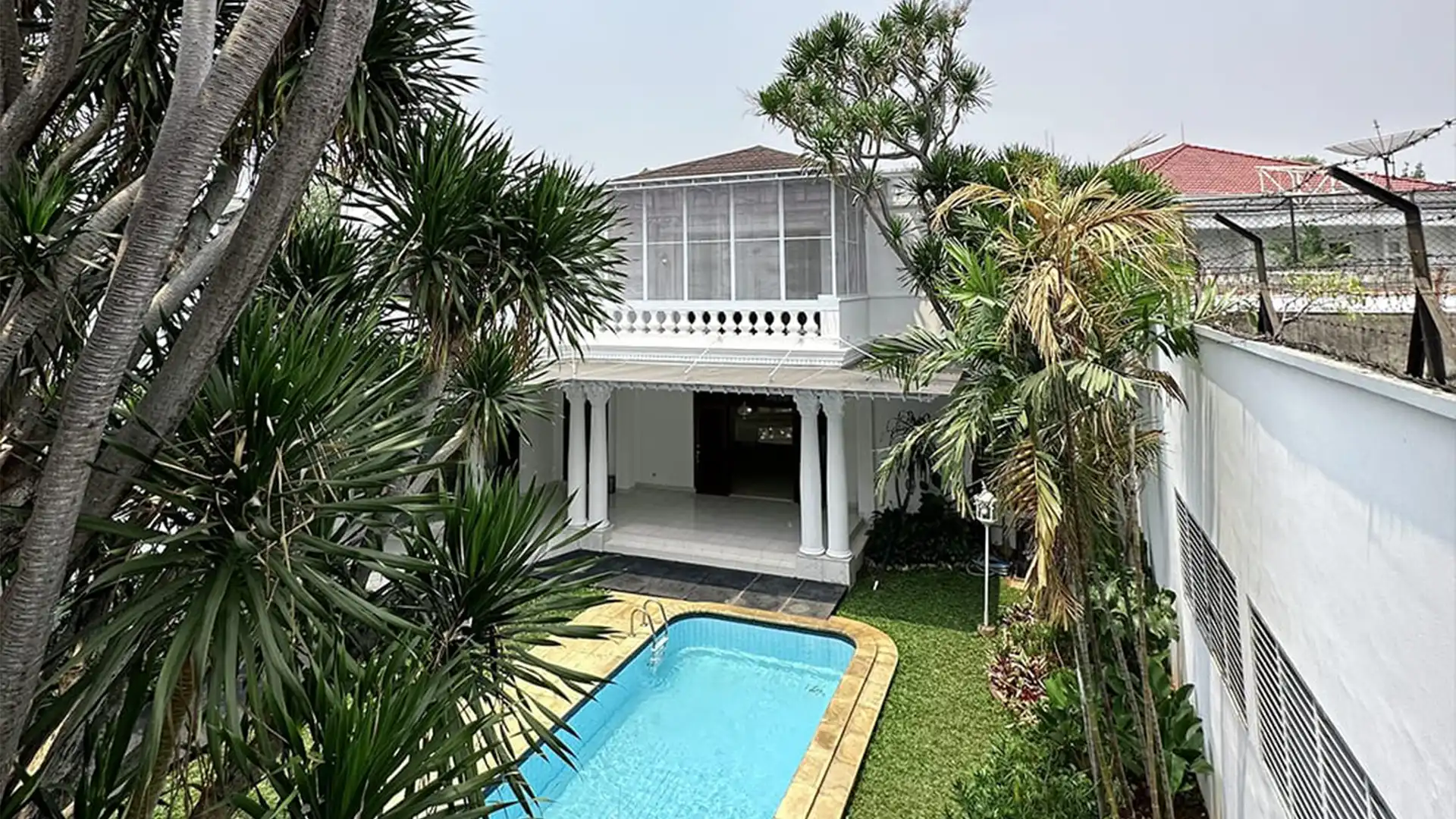 LEMBANG NO.40-5BR-Backyard & Swimming Pool