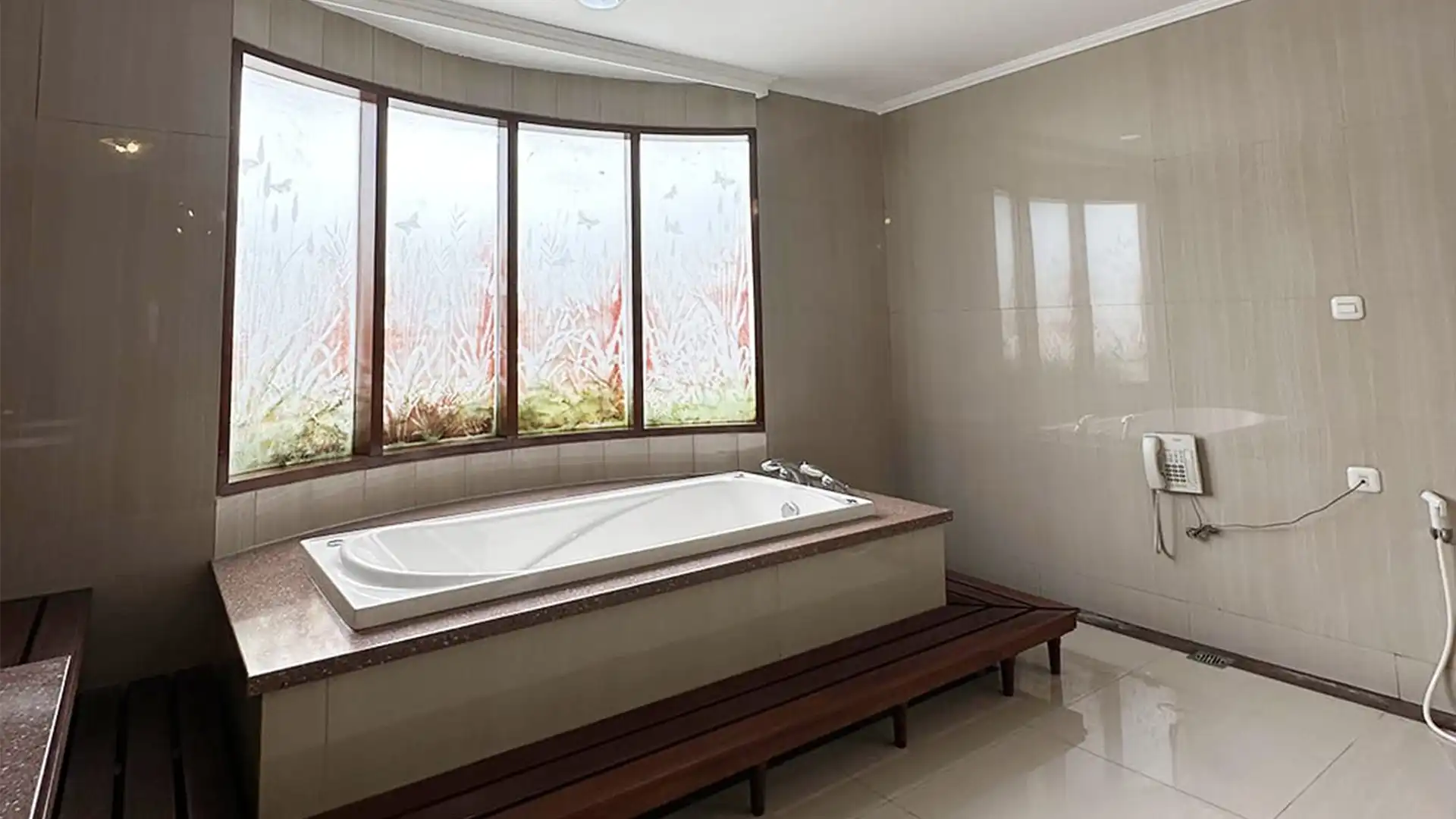 Grand 5BR Estate at Menteng