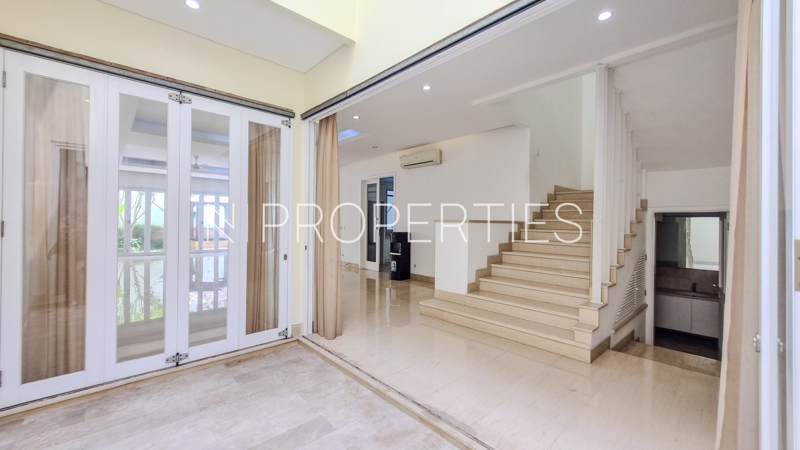PEJATEN BARAT 2 NO 11 KAV U – STAIRS AREA Modern 4BR Home at Pejaten
