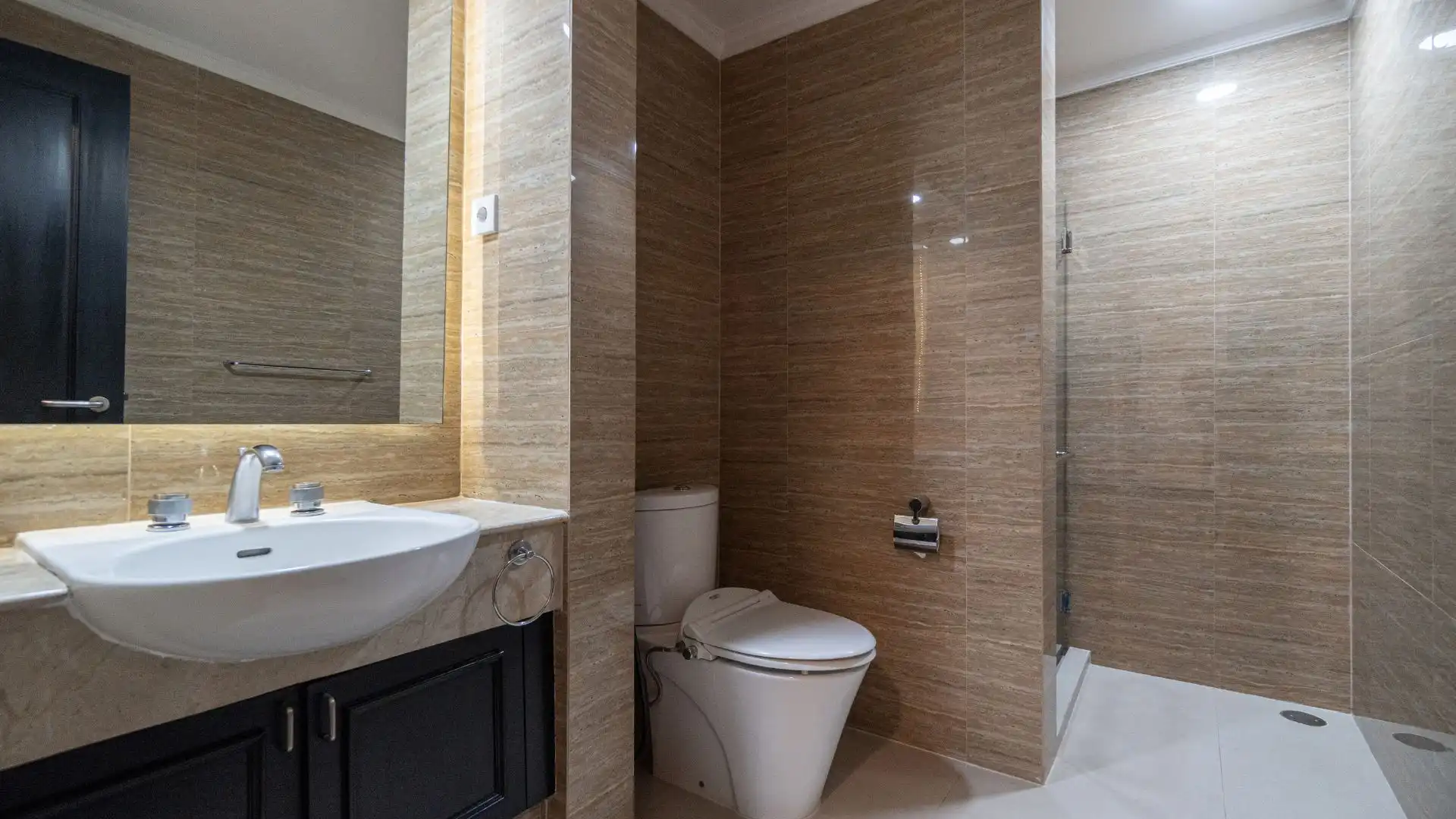 Pondok Indah Golf Apartment – Premium 3BR