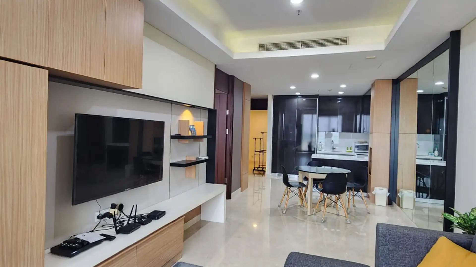PONDOK RESIDENCE-1BR-DINING & KITCHEN AREA FROM LIVING AREA VIEW Pondok Indah Residence – Efficient 1BR