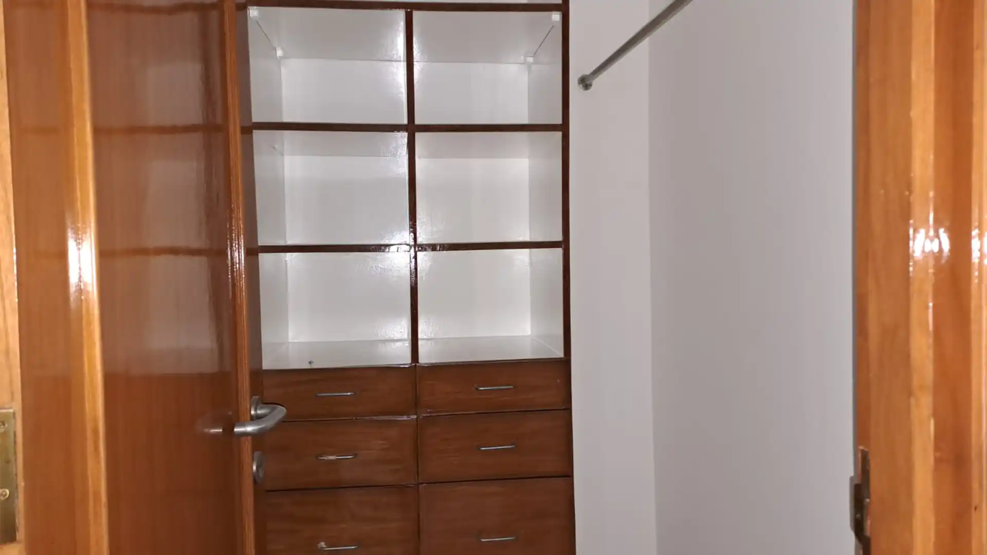 Well-Sized 3BR – Pondok Indah Golf Apartment